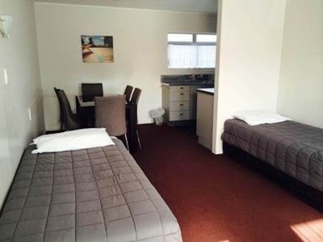 Family Unit - single beds